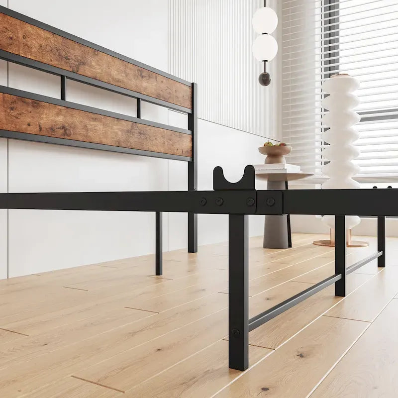 Lit en métal noir et bois rustique, taille standard