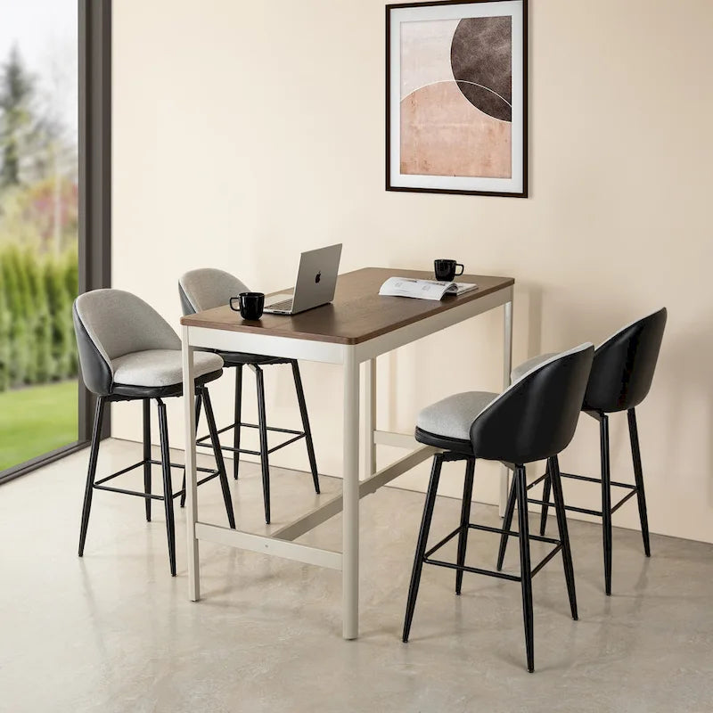 Tabourets de bar hauts assortis en similicuir